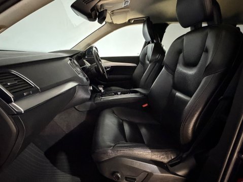 Volvo XC90 D5 POWERPULSE MOMENTUM AWD 20