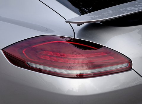 Porsche Panamera Turbo S 43