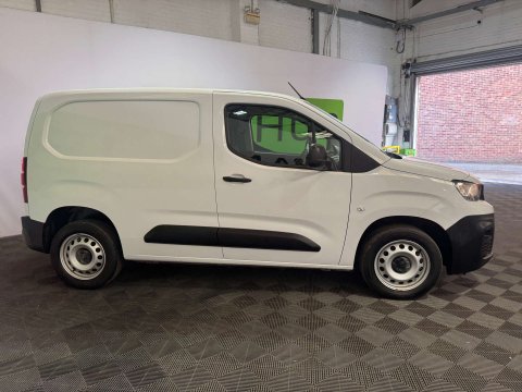 Peugeot Partner 1.5 Partner Professional Premium+ BHDi 9