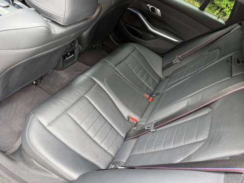 BMW 3 Series 3.0 330d M Sport+ Edition Auto 5dr 29