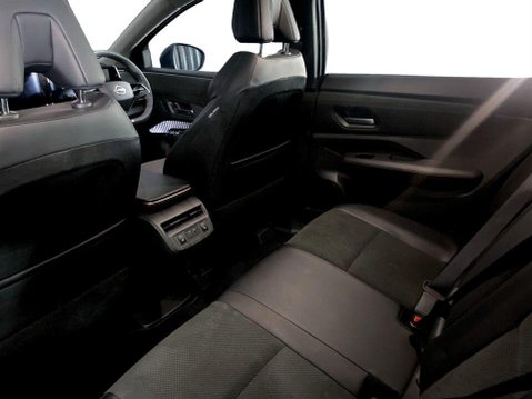 Nissan ARIYA 63kWh Evolve SUV 5dr Electric Auto 7.4kW Charger (217 ps) 1 Owner - Sensor 20