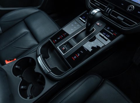 Porsche Macan GTS 24
