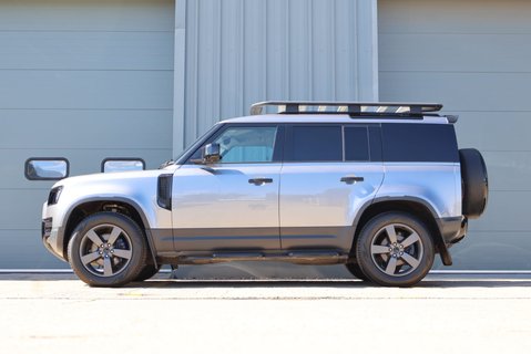 Land Rover Defender 110 HARD TOP MHEV expedition model ask about rear seat conversion 5