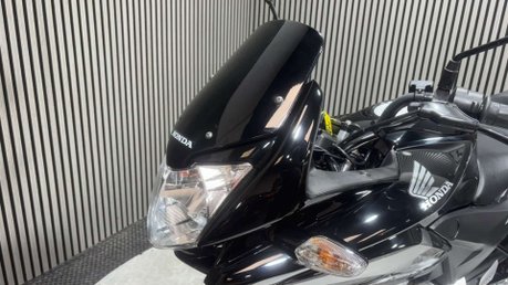 Honda CBF125 CBF125 2012 ONLY 6K MOT SERVICED ICONIC LEARNER BIKE 125CC 26