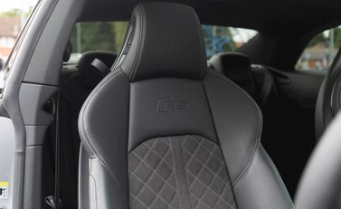 Audi RS5 Coupé Sport Edition 17