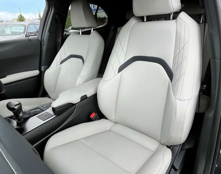 Lexus Ux 2.0 UX 250H F Sport Design 4x2 CVT 5dr 69