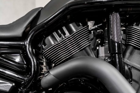 Harley-Davidson V-Rod VRSCDX NIGHT ROD SP 1250 14. BESPOKE ONE-OFF EXAMPLE. 400 SECTION REAR. 21