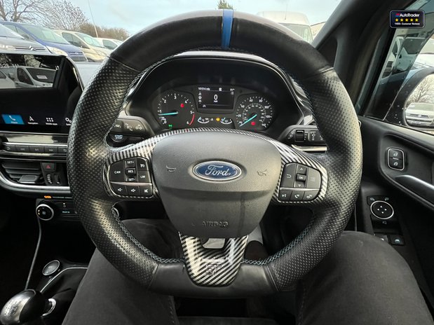 Ford Fiesta SWB L1H1 (SOLD) Low Roof Sport Air Con Alloys Nav EURO 6 NO VAT 33