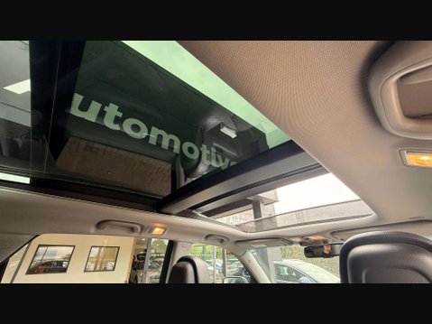 Kia Sorento 2.2 Sorento KX-3 Sat Nav CRDi 4x4 Auto 4WD 5dr 18