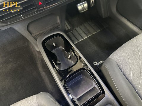 Volkswagen ID.3 Pro 59kWh Match Hatchback 5dr Electric Auto (204 ps) 17