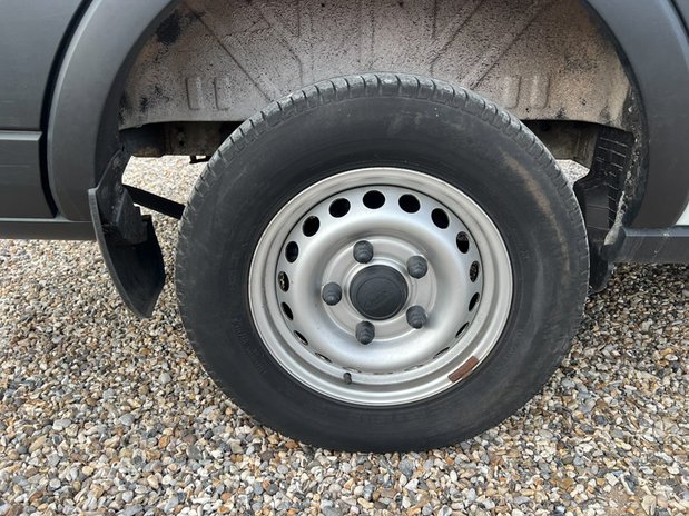 Ford Transit LWB L3H2 Medium Roof Leader 350 Camera Nav EURO 6 NO VAT 15
