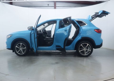 MG HS 1.5 MG HS Exclusive Semi-Auto 5dr 54