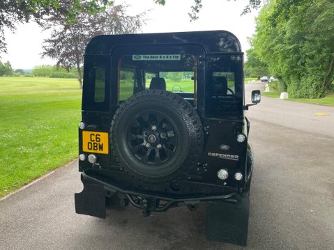 Land Rover Defender 2.5 TD5 12