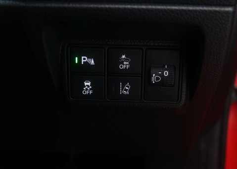 Honda Civic 1.0 Civic SR VTec 5dr 39