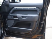 Land Rover Defender 110 P525 V8 Urban Edition  16