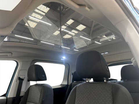 Ford Grand Tourneo Connect 1.5 EcoBoost Titanium MPV 5dr Petrol DCT Euro 6 (s/s) (114 ps) One Owner 18