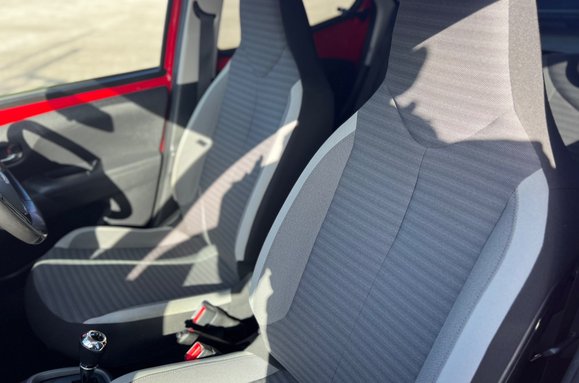 Toyota Aygo VVT-I X-TREND X-SHIFT 5 DOOR AUTO 23