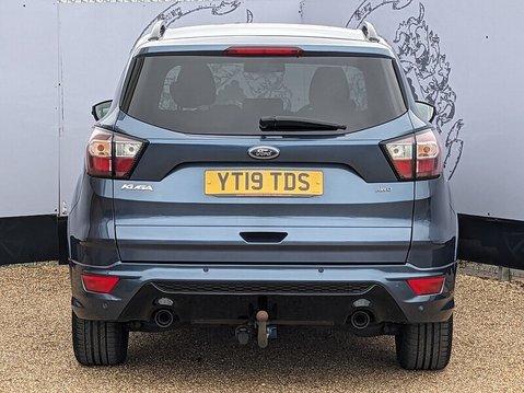 Ford Kuga ST-LINE TDCI 8