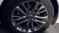 Toyota Avensis 1.8 V-Matic Business Edition Saloon 4dr Petrol CVT Euro 6 (147 ps) 9