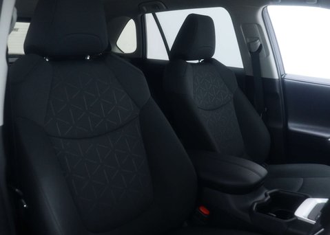 Toyota Rav4 2.5 RAV4 Design HEV 4x2 CVT 5dr 40