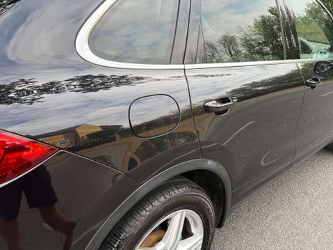 Porsche Cayenne 3.0 Cayenne V6 D Tiptronic 4WD 5dr 64
