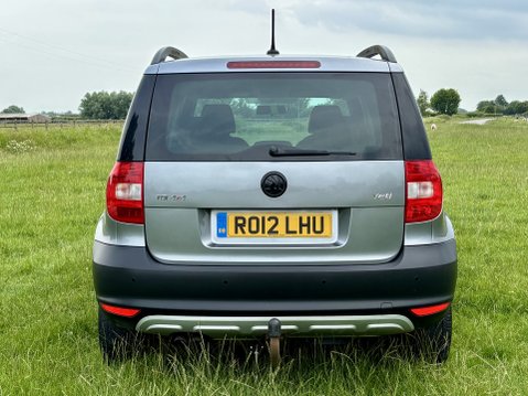 Skoda Yeti SE TDI CR 4X4 Full Service History TOWBAR 5