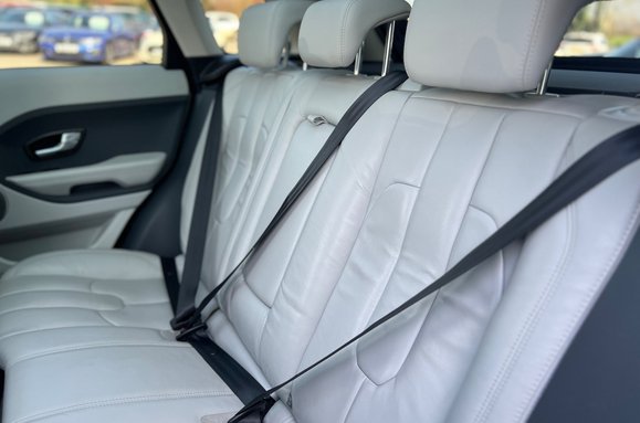 Land Rover Range Rover Evoque 2.2 SD4 PURE TECH PANORAMIC ROOF 30