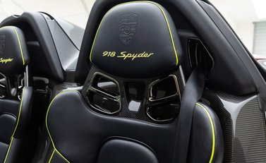 Porsche 918 Spyder 7
