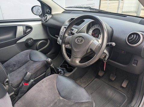 Toyota Aygo VVT-I ICE 13