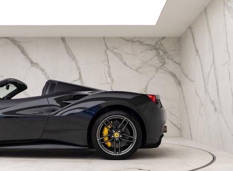 Ferrari 488 Spider 27