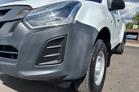 Isuzu D-Max Extended Cab 1.9 4x4 Pickup 20