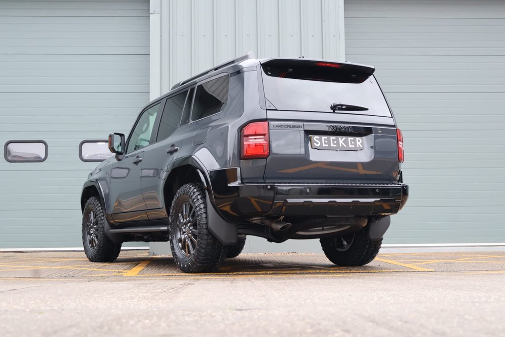 Toyota Land Cruiser  COMMERCIAL styled by seeker with rear seats world tour edition  9
