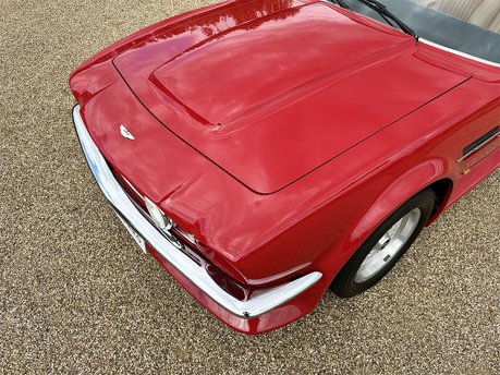 Aston Martin V8 VOLANTE 39