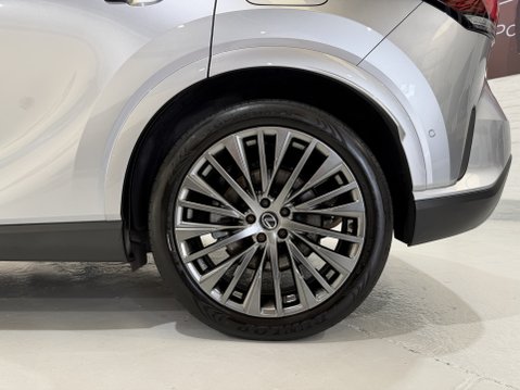 Lexus RX 450H PLUS TAKUMI 23