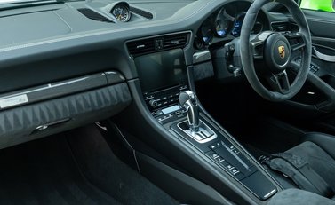 Porsche 911 GT3 RS Weissach (991.2) 18