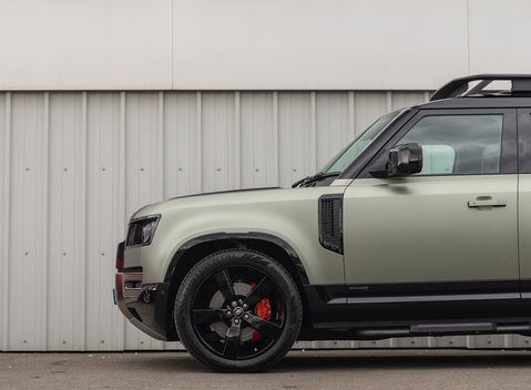 Land Rover Defender 110 X P400 30