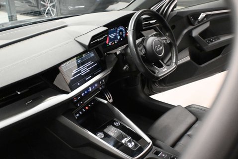 Audi A3 1.5 A3 Sportback 35 TFSI MHEV S Line Semi-Auto 5dr 46