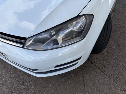 Volkswagen Golf 1.6 TDI BlueMotion Tech SE DSG Euro 5 (s/s) 5dr 37