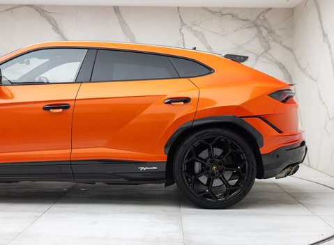 Lamborghini Urus PERFORMANTE 61