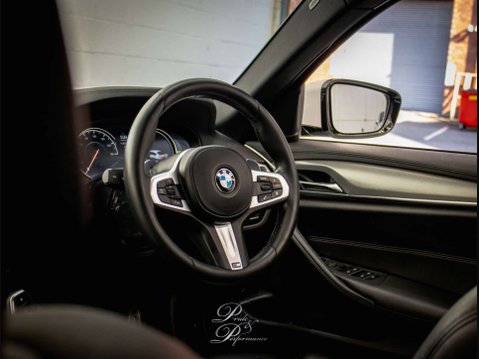 BMW 5 Series 3.0 530d M Sport Auto 4dr 29
