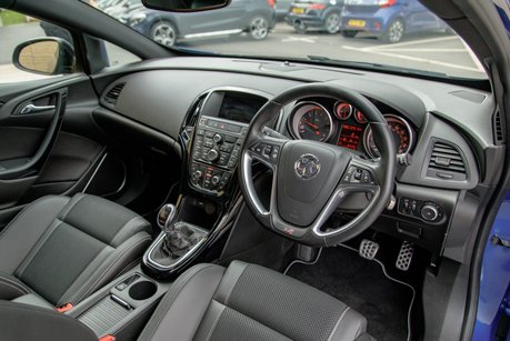 Vauxhall Astra GTC VXR