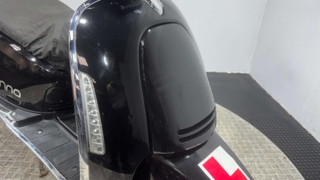 Lexmoto Vienna 2021 11K RUNNING PROJECT SCOOTER SPARES OR REPAIR 125CC CUSTOM BIKE 15