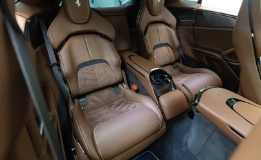 Ferrari Purosangue 18