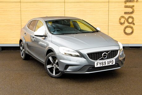 Volvo V40 T2 R-DESIGN EDITION