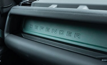Land Rover Defender 110 TROPHY EDITION KESWICK 37