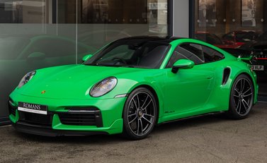 Porsche 911 Turbo S (992) 2