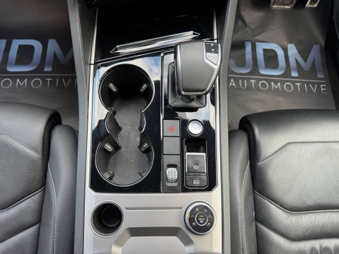 Volkswagen Touareg 3.0 Touareg V6 R-Line Tech TDI Auto 4WD 5dr 25
