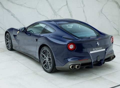 Ferrari F12 Berlinetta 9