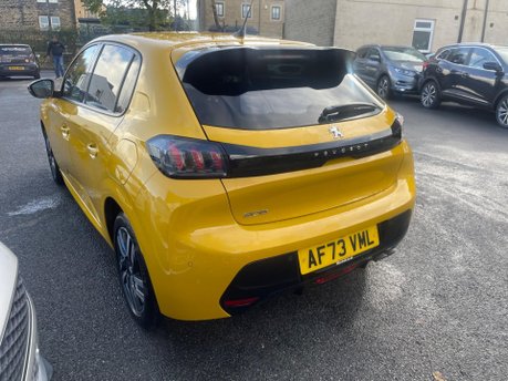 Peugeot 208 PURETECH ALLURE PREMIUM PLUS S/S 6