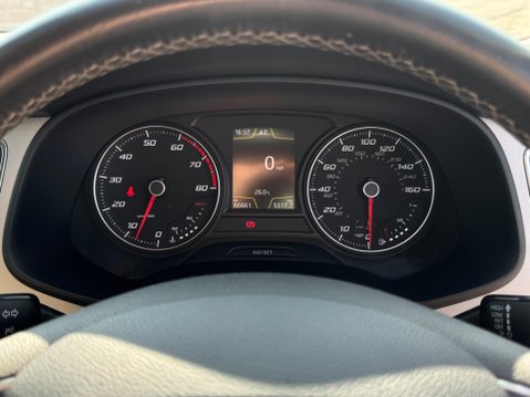 SEAT Leon 1.2 TSI SE Dynamic Technology Euro 6 (s/s) 5dr 10